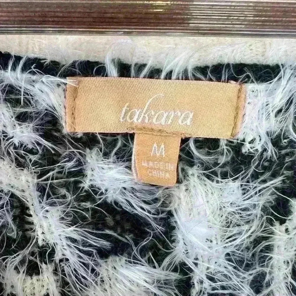 Takara Women’s‎ Sz M Cheetah Fuzzy Eyelash Black White Multi Cheetah Sweater - Picture 3 of 9